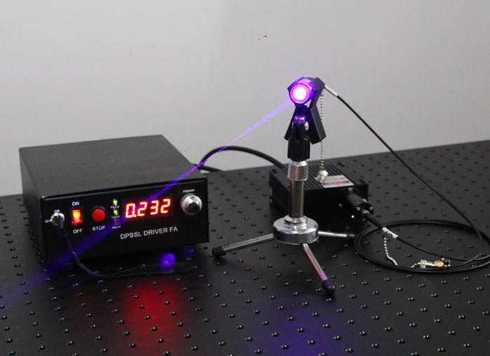 405nm 1200mW Láser de fibra acopladaAzul-Violet Fuente láser